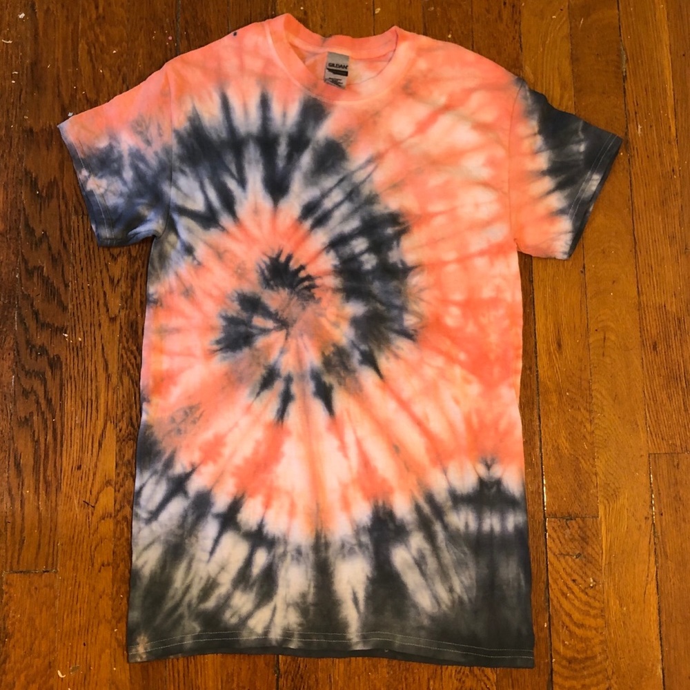 Custom Tie Dye T-shirt - Picture 4 of 8